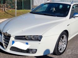 Bianco Usata 2012 Alfa Romeo 159 Station wagon | 4500 €
