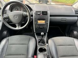 Nero Usata 2011 Mercedes A180 Avantgarde Monovolume | 4600 € (Cara)