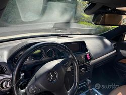 Bianco Usata 2009 Mercedes E250 AMG Coupé | 7000 €