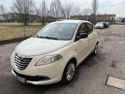 Bianco Usata 2014 Lancia Ypsilon Gold Due volumi | 6900 € (Buon prezzo)