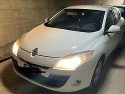 Bianco Usata 2010 Renault Mégane III Tre volumi | 1000 € (Super prezzo)