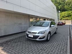 Argento Usata 2014 Opel Astra Station wagon | 6900 € (Buon prezzo)