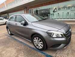 Usata 2015 Mercedes A180 Tre volumi | 13.000 € (Ottimo prezzo)