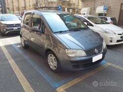 Grigio Usata 2011 Fiat Idea Monovolume | 2950 € (Buon prezzo)