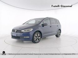 Atlantic blue metallizzato Usata 2024 VW Touran Executive Monovolume | 35.900 € (Cara)
