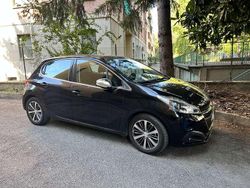 Usata 2017 Peugeot 208 Allure Due volumi | 5500 € (Super prezzo)