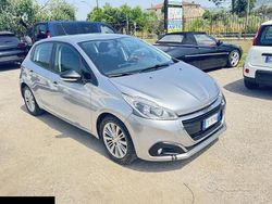 Grigio Usata 2019 Peugeot 208 Due volumi | 5999 € (Super prezzo)