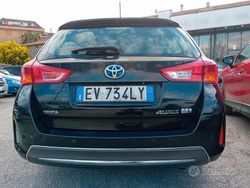 Nero Usata 2014 Toyota Auris Hybrid Station wagon | 8000 € (Buon prezzo)