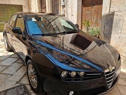 Nero Usata 2011 Alfa Romeo 159 Progression Tre volumi | 4900 € (Buon prezzo)
