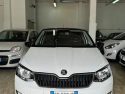 Bianco Usata 2018 Skoda Fabia Tre volumi | 9200 € (Buon prezzo)