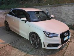 Bianco Usata 2011 Audi A1 Attraction Due volumi | 8000 € (Buon prezzo)