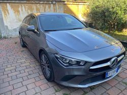 Grigio Usata 2021 Mercedes CLA200 Shooting Brake Station wagon | 30.800 € (Buon prezzo)