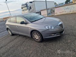 Grigio Usata 2011 Lancia Delta Due volumi | 3000 € (Buon prezzo)