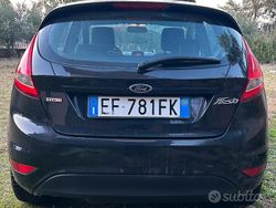 Nero Usata 2010 Ford Fiesta Tre volumi | 2750 € (Buon prezzo)