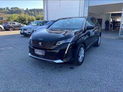 Nero metallizzato Usata 2023 Peugeot 5008 Active Monovolume | 23.900 € (Buon prezzo)