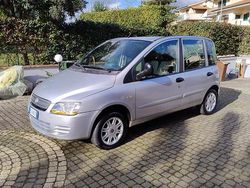 Grigio Usata 2010 Fiat Multipla Monovolume | 3500 € (Molto cara)