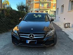 Nero Usata 2015 Mercedes C200 Executive Tre volumi | 14.500 € (Buon prezzo)