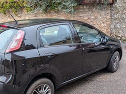Nero Usata 2011 Fiat Punto Evo Active Due volumi | 2950 € (Buon prezzo)