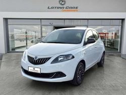 Bianco Usata 2024 Lancia Ypsilon Gold Due volumi | 12.490 € (Buon prezzo)