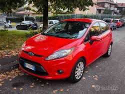 Rosso Usata 2011 Ford Fiesta Due volumi | 4500 € (Buon prezzo)