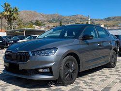 Grigio Usata 2022 Skoda Fabia Style Due volumi | 13.900 € (Buon prezzo)