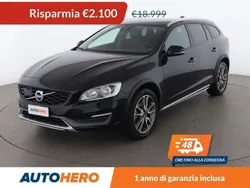 Nero Usata 2015 Volvo V60 CC Summum Station wagon | 16.499 € (Buon prezzo)
