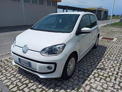 Bianco Usata 2013 VW up! Due volumi | 4900 € (Buon prezzo)