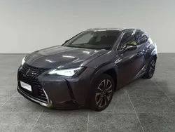 Grigio scuro Usata 2020 Lexus UX 250h Executive Line SUV | 23.200 € (Buon prezzo)