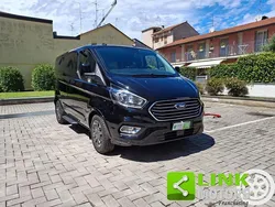 Nero(met.) Usata 2023 Ford Tourneo Titanium Monovolume | 42.500 €