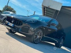 Usata 2023 Maserati Grecale SUV | 53.000 € (Buon prezzo)