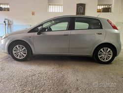 Usata 2006 Fiat Grande Punto Dynamic Due volumi | 2000 € (Buon prezzo)