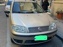Usata 2009 Fiat Punto Tre volumi | 2500 €