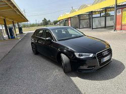Nero Usata 2014 Audi A3 Tre volumi | 9800 € (Buon prezzo)