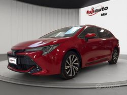 Emotional red pearl Usata 2022 Toyota Corolla Style Station wagon | 22.400 € (Buon prezzo)