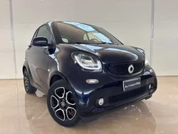 Blu/azzurro Usata 2018 Smart ForTwo Coupé Passion Due volumi | 12.800 € (Ottimo prezzo)
