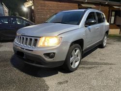 Grigio Usata 2012 Jeep Compass SUV | 8700 € (Cara)