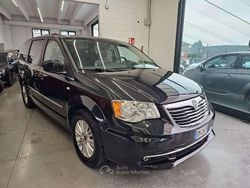 Nero Usata 2012 Lancia Voyager Gold Monovolume | 8300 € (Buon prezzo)