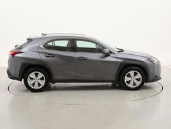 Begagnad 2021 Lexus UX Business Edition SUV | 19.490 € (Marknadspris)