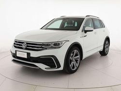 Pure white Usata 2023 VW Tiguan R-line SUV | 32.500 € (Buon prezzo)