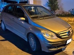 Grigio Usata 2007 Mercedes B180 Monovolume | 1480 € (Super prezzo)