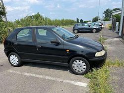 Usata 2000 Fiat Palio Tre volumi | 850 € (Buon prezzo)