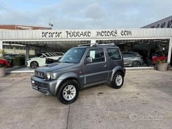 Grigio Usata 2010 Suzuki Jimny SUV | 9990 € (Buon prezzo)