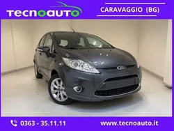 Grigio Usata 2010 Ford Fiesta Titanium Due volumi | 8400 € (Molto cara)