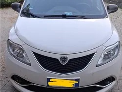 Usata 2017 Lancia Ypsilon Due volumi | 8800 € (Buon prezzo)