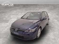 Blu/azzurro Usata 2024 VW Golf VIII Life Tre volumi | 23.900 € (Buon prezzo)