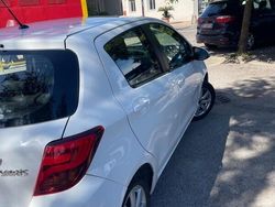 Usata 2015 Toyota Yaris Due volumi | 8500 € (Buon prezzo)