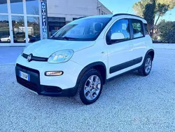 Usata 2014 Fiat Panda 4x4 S Due volumi | 9999 € (Cara)