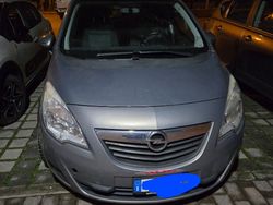Grigio Usata 2011 Opel Meriva Monovolume | 6000 €