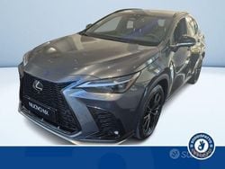 Grigio Nuova 2025 Lexus NX350h Sport Line SUV | 68.620 € (Cara)