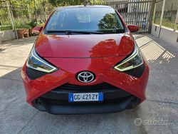 Rosso Usata 2021 Toyota Aygo Connect Style Due volumi | 10.800 € (Buon prezzo)
